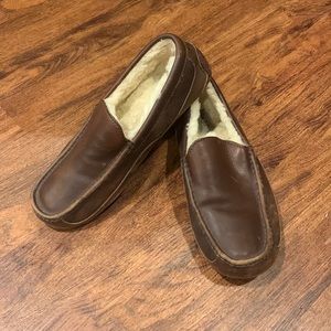 Ugg Mens Ascot Leather Slipper- Size 11